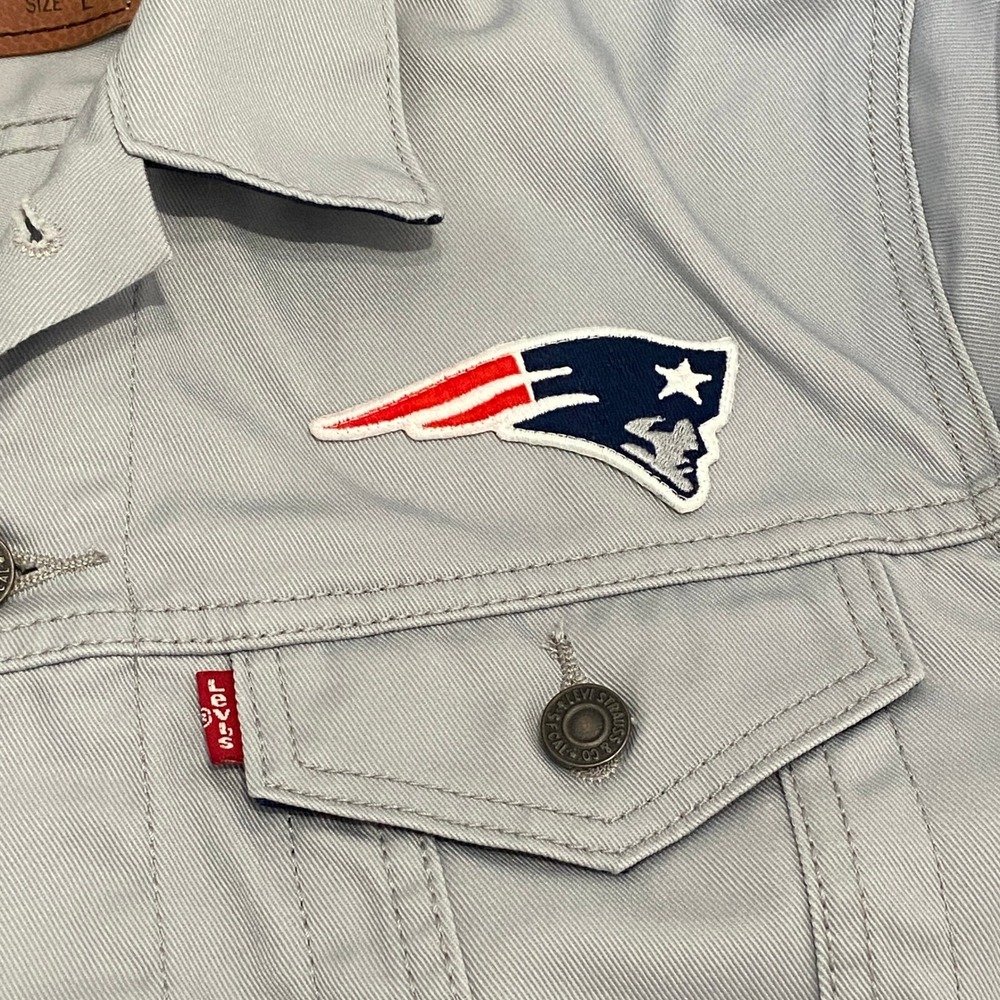 Levis Mens New England Patriots NFL Trucker Jacket Light Gray Size L - Picture 3 of 10